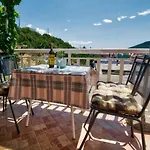In Neum